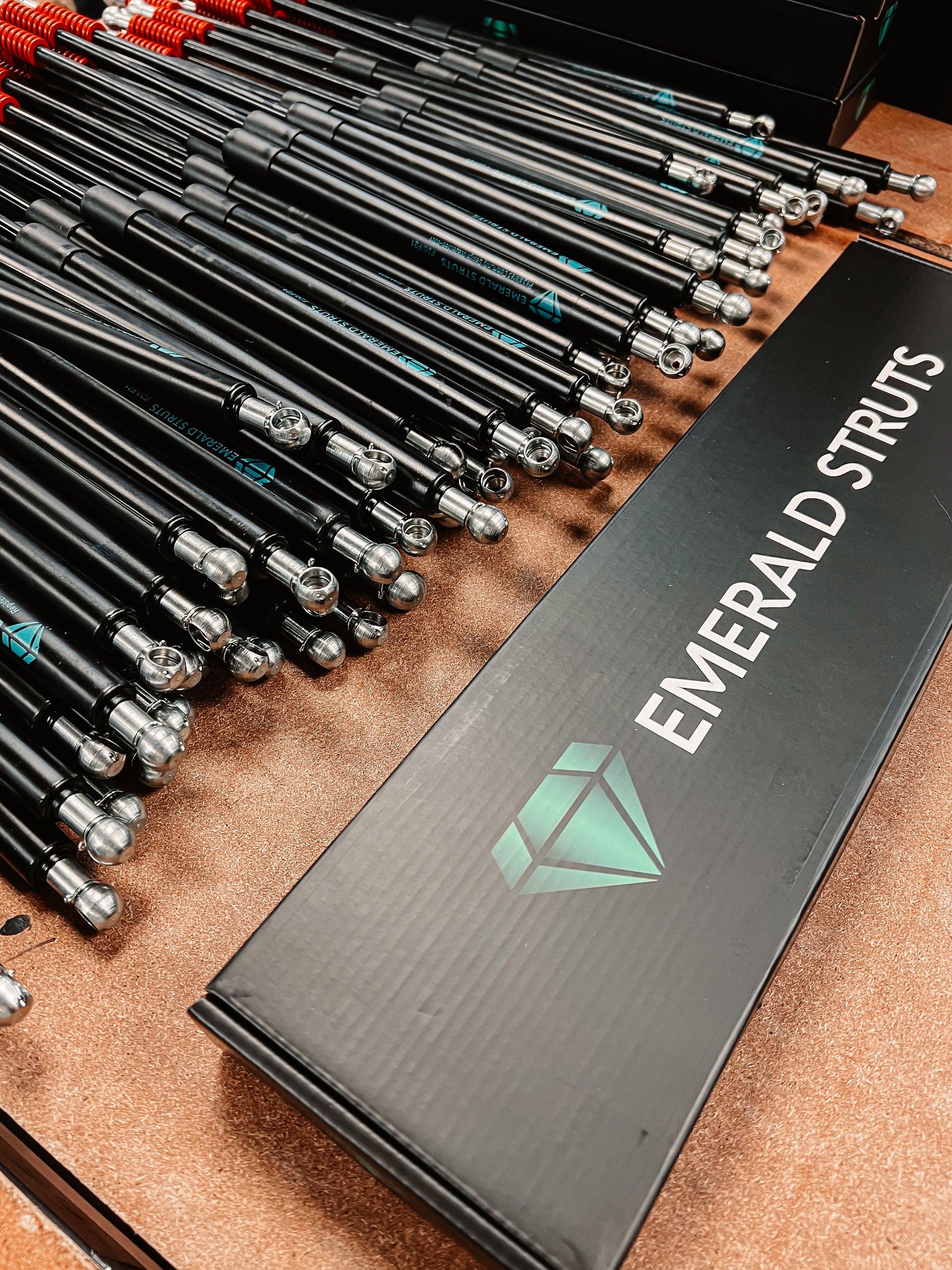 Emerald Struts - Open Your Car Boot Automatically!