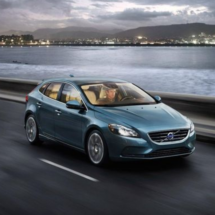Volvo V40 Automatic Boot Struts Emerald Struts Volvo v40 automatic boot struts emerald struts