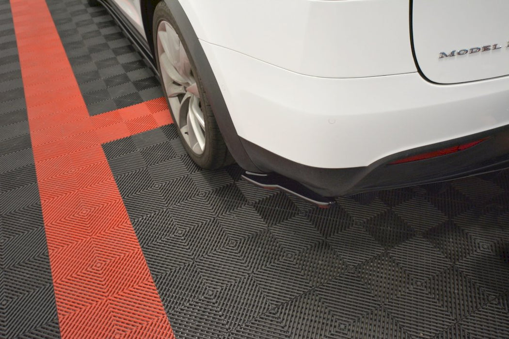 REAR SIDE SPLITTERS V.2 TESLA MODEL X (2015-)