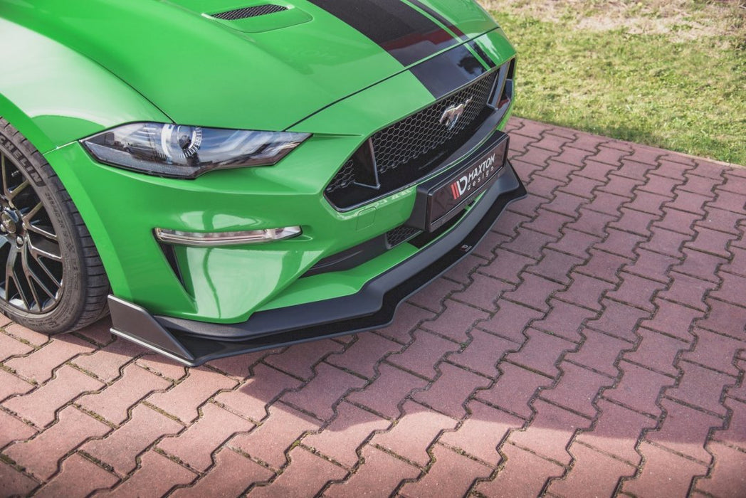 STREET PRO FRONT SPLITTER V.2 FORD MUSTANG GT MK6 FACELIFT (2017-)