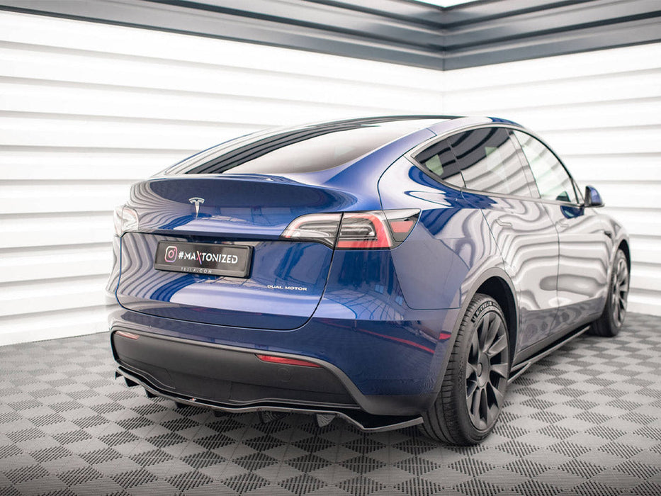 CENTRAL REAR SPLITTER (VERTICAL BARS) TESLA MODEL Y