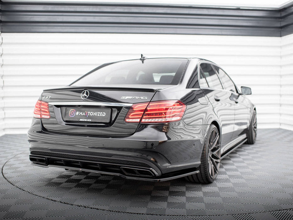 CENTRAL REAR SPLITTER (W/ VERTICAL BARS) MERCEDES-BENZ E63 AMG SEDAN W212 FACELIFT (2012-2014)