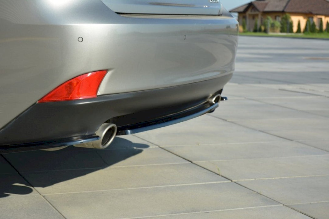 CENTRAL REAR SPLITTER LEXUS IS 200T MK3 (WITHOUT VERTICAL BARS) (2013- 2016)