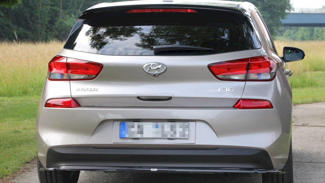 CENTRAL REAR SPLITTER (NO VERTICAL BARS) HYUNDAI I30 MK3 HATCHBACK (2017-UP)